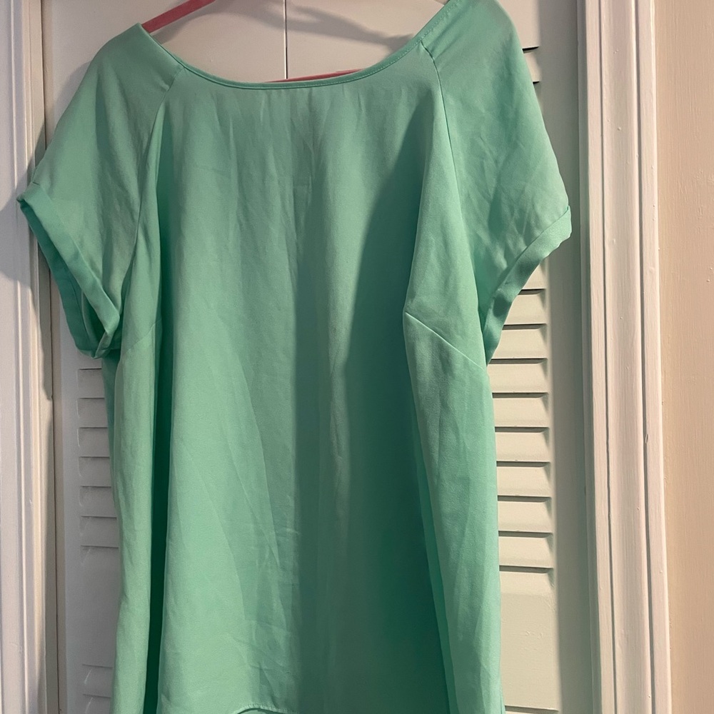Worthington Green Boxy Short Sleeve Blouse